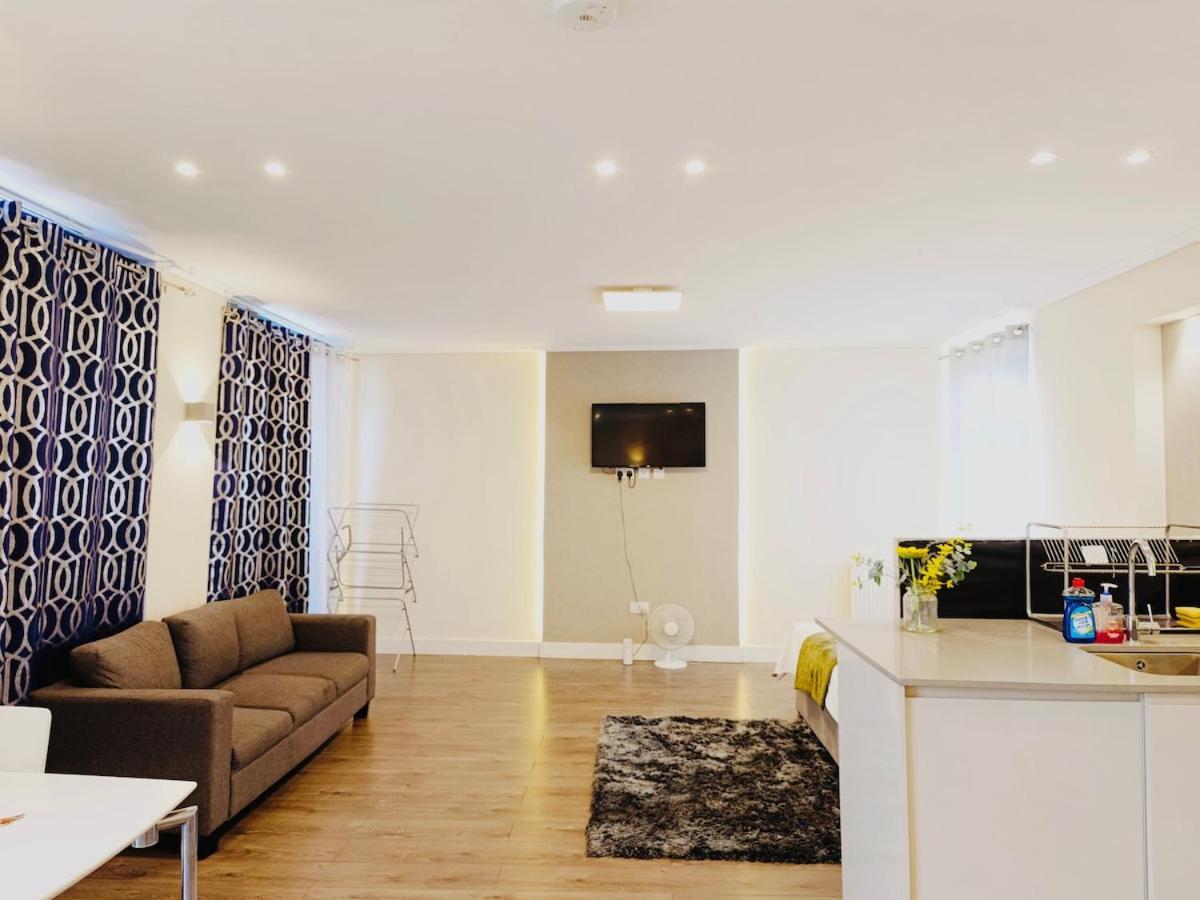Contemporary 2 Bedroom In Londres